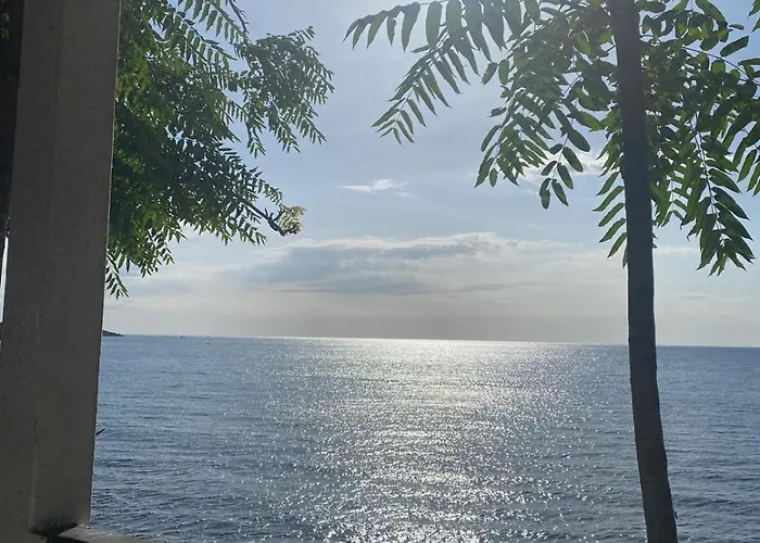 Tra Natura E Mare Capo Colonna